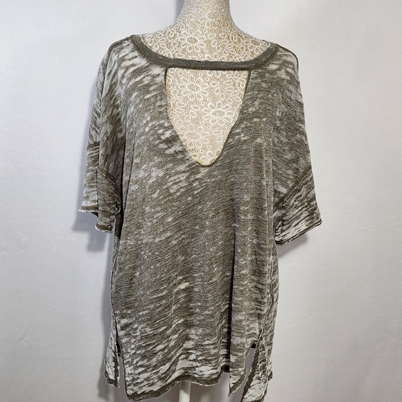 We The Free Tee Cut Out Jordan Sage Distressed V-Neck Burnout Oversized Size S - Picture 2 of 15